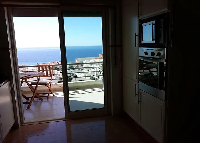 Apartment To Sea